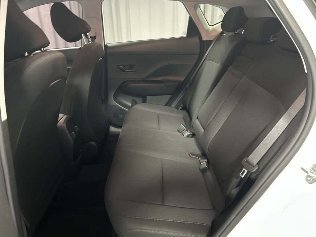 Used 2024 Hyundai Kona SEL FWD image 21