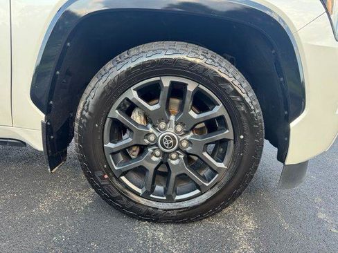 Certified 2023 Toyota Sequoia Platinum AWD/4WD image 9