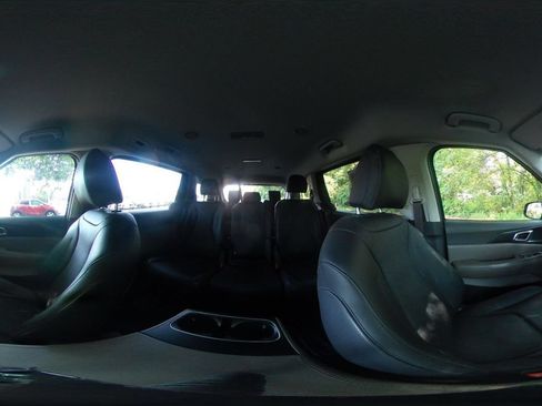 Used 2026 Kia Carnival FWD image 44