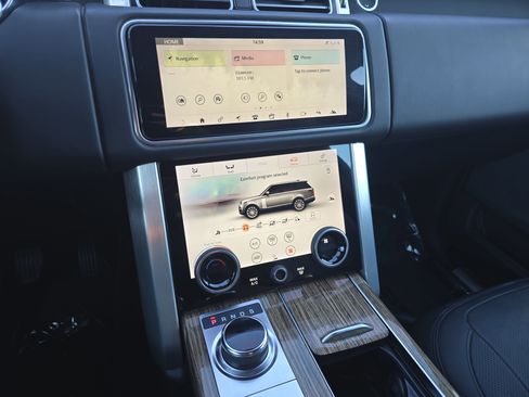 Used 2019 Land Rover Range Rover HSE image 21