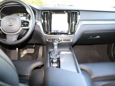 Used 2019 Volvo V60 T5 Cross Country AWD/4WD image 33