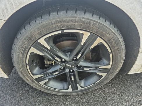 Used 2023 Kia K5 GT-Line image 9