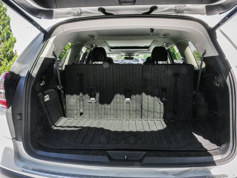 Used 2022 Subaru Ascent Touring AWD/4WD image 33