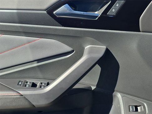 Used 2025 Volkswagen Jetta GLI Autobahn image 29