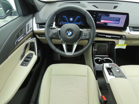 Certified 2025 BMW X1 xDrive28i w/ Premium Package image 10