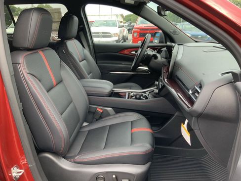 New 2026 Chevrolet Traverse RS w/ LPO, Floor Liner Package FWD image 59