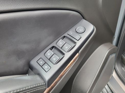 Certified 2017 Chevrolet Tahoe LS RWD image 22