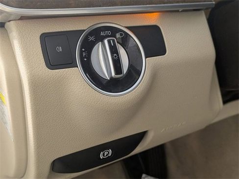 Used 2014 Mercedes-Benz E 350 4MATIC Wagon image 14