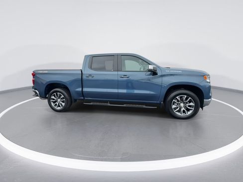 Used 2024 Chevrolet Silverado 1500 LT image 9