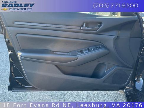 Used 2023 Nissan Altima 2.5 S image 13