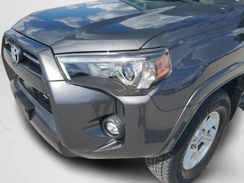 Certified 2023 Toyota 4Runner SR5 Premium w/ Moonroof Package AWD/4WD image 25