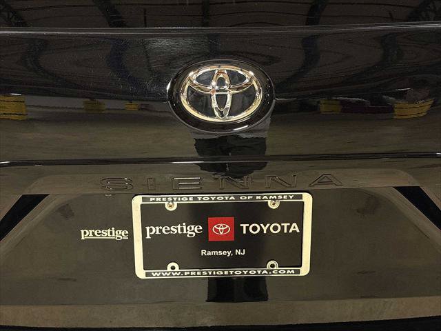 Certified 2017 Toyota Sienna XLE w/ XLE Navigation Package AWD/4WD image 28