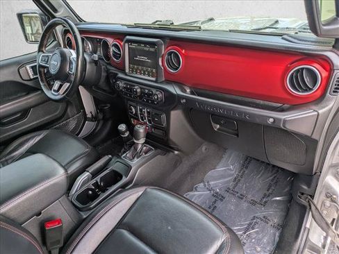 Used 2019 Jeep Wrangler Unlimited Rubicon w/ Dual Top Group AWD/4WD image 20