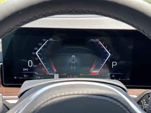 Used 2026 BMW X7 xDrive40i w/ M Sport Package image 23