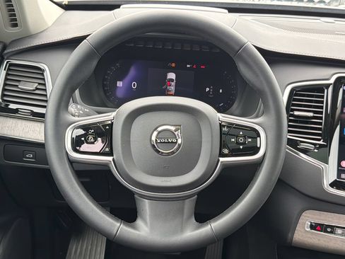 Used 2023 Volvo XC90 B6 Ultimate w/ Protection Package Premier AWD/4WD image 24