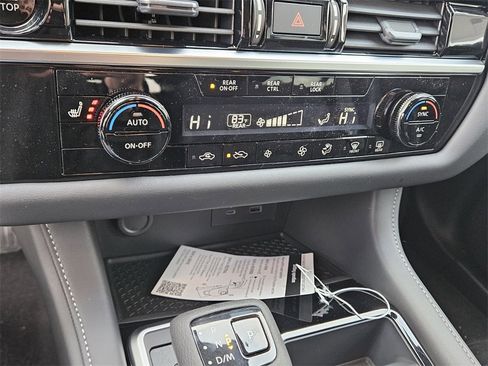 New 2025 Nissan Pathfinder SV image 21