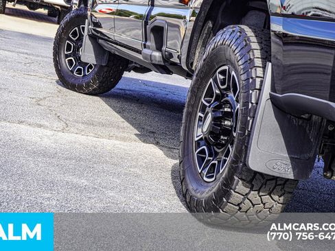 Used 2025 Ford F250 Platinum image 13