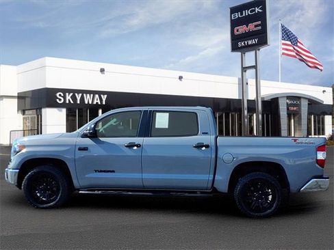 Used 2020 Toyota Tundra SR5 w/ SR5 Upgrade Package image 8