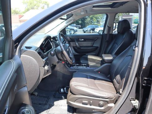 Used 2016 Chevrolet Traverse LT FWD image 19