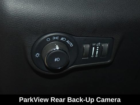 Used 2025 Jeep Compass Limited AWD/4WD image 12