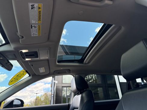 Used 2025 Honda CR-V EX-L image 19
