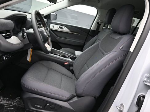 New 2026 Ford Explorer Active image 10