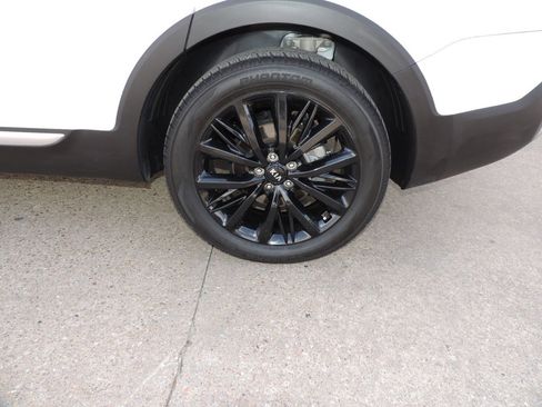 Used 2021 Kia Telluride SX image 9