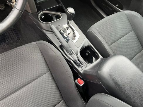 Used 2018 Toyota RAV4 XLE AWD/4WD image 9