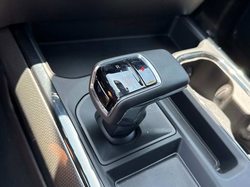 Used 2024 Chevrolet Silverado 1500 ZR2 w/ Technology Package image 30