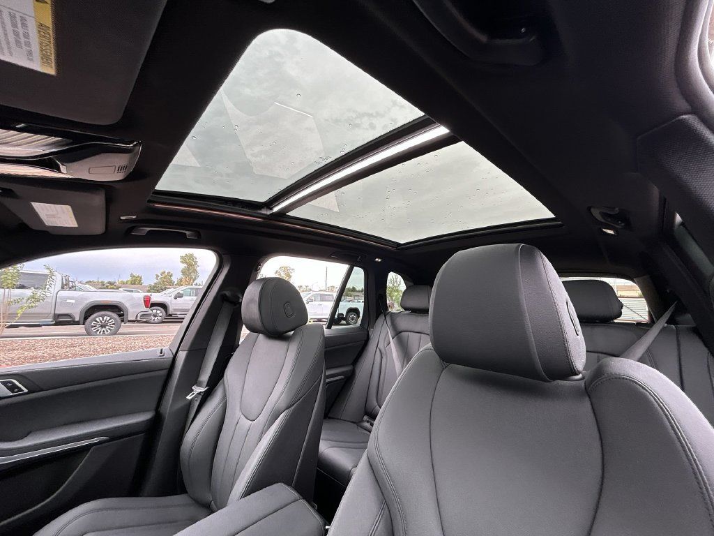 Used 2021 BMW X5 sDrive40i w/ Parking Assistance Package RWD image 19