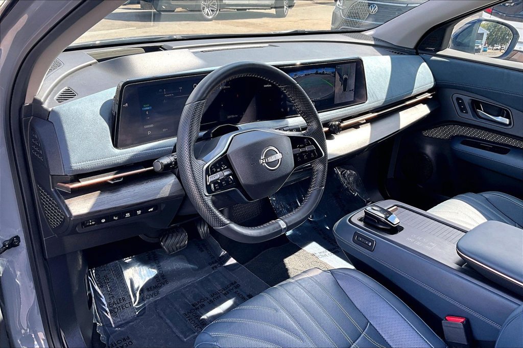 Used 2024 Nissan Ariya AWD image 18
