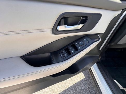 Certified 2023 Nissan Rogue SV w/ SV Premium B Package image 24