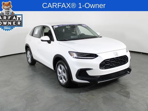 Used 2023 Honda HR-V LX image 4