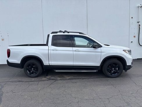 Certified 2023 Honda Ridgeline Black Edition image 3