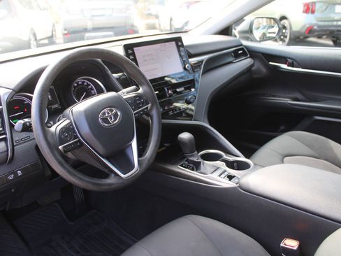 Used 2023 Toyota Camry LE image 21
