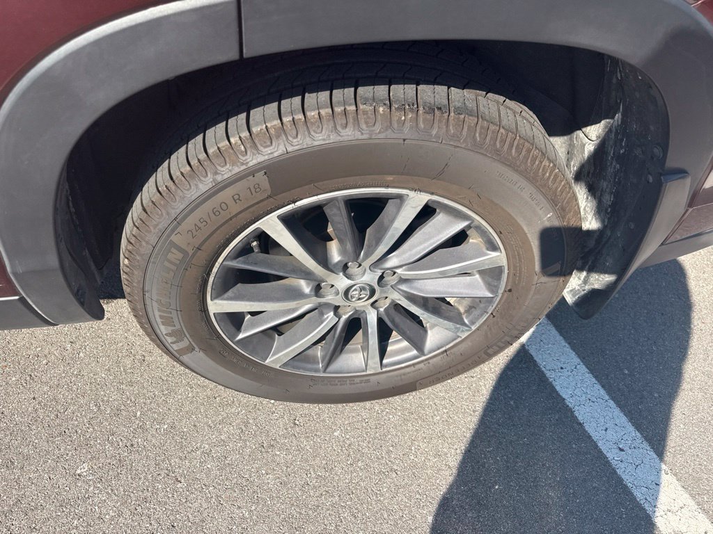 Used 2019 Toyota Highlander XLE AWD/4WD image 15