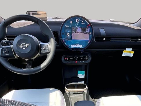 New 2026 MINI Cooper 4-Door Hardtop FWD image 5