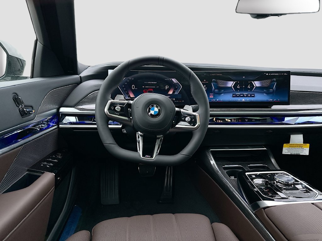 Used 2026 BMW 760i xDrive AWD/4WD image 24