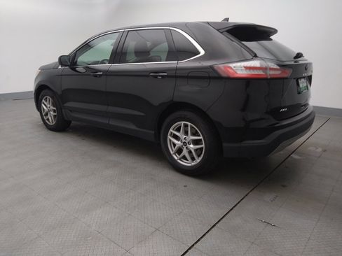 Used 2023 Ford Edge SEL image 3