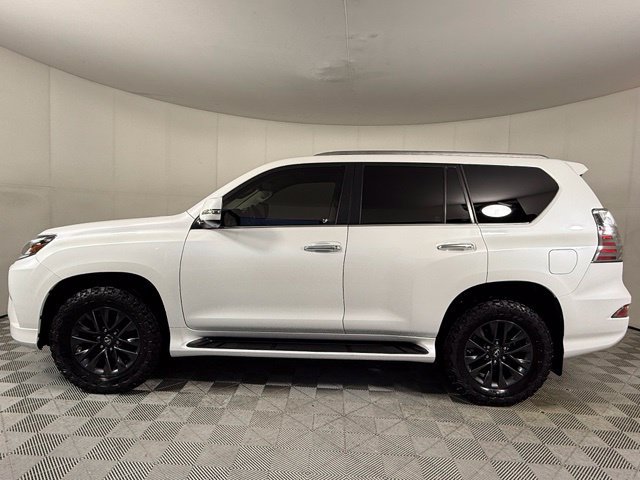 Used 2022 Lexus GX 460 Premium w/ Premium Package AWD/4WD image 3