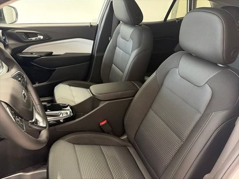 New 2026 Chevrolet Trax LT w/ Driver Confidence Package FWD image 10