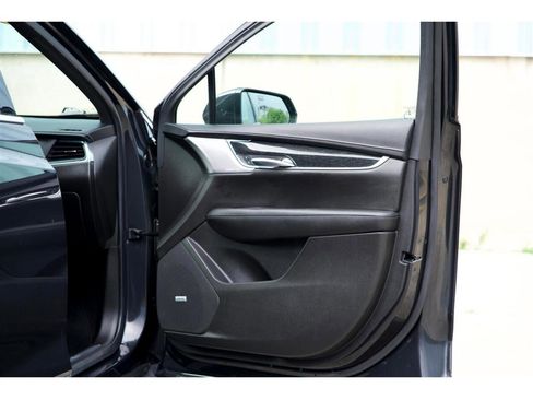 Used 2020 Cadillac XT5 Premium Luxury image 34