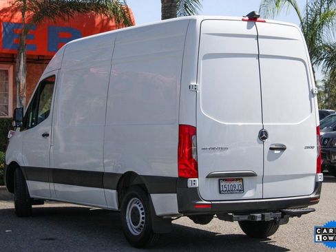 Used 2021 Mercedes-Benz Sprinter 144 Cargo image 5