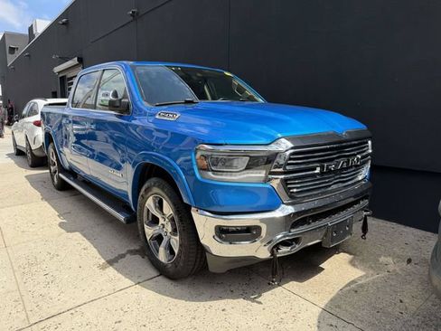 Used 2021 RAM 1500 Laramie AWD/4WD image 2