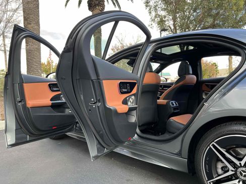 Used 2024 Mercedes-Benz C 300 Sedan image 76