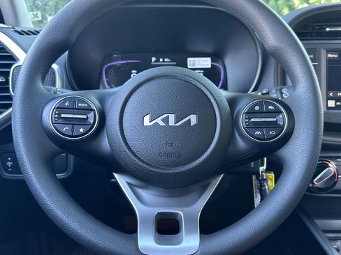 New 2025 Kia Soul LX image 22