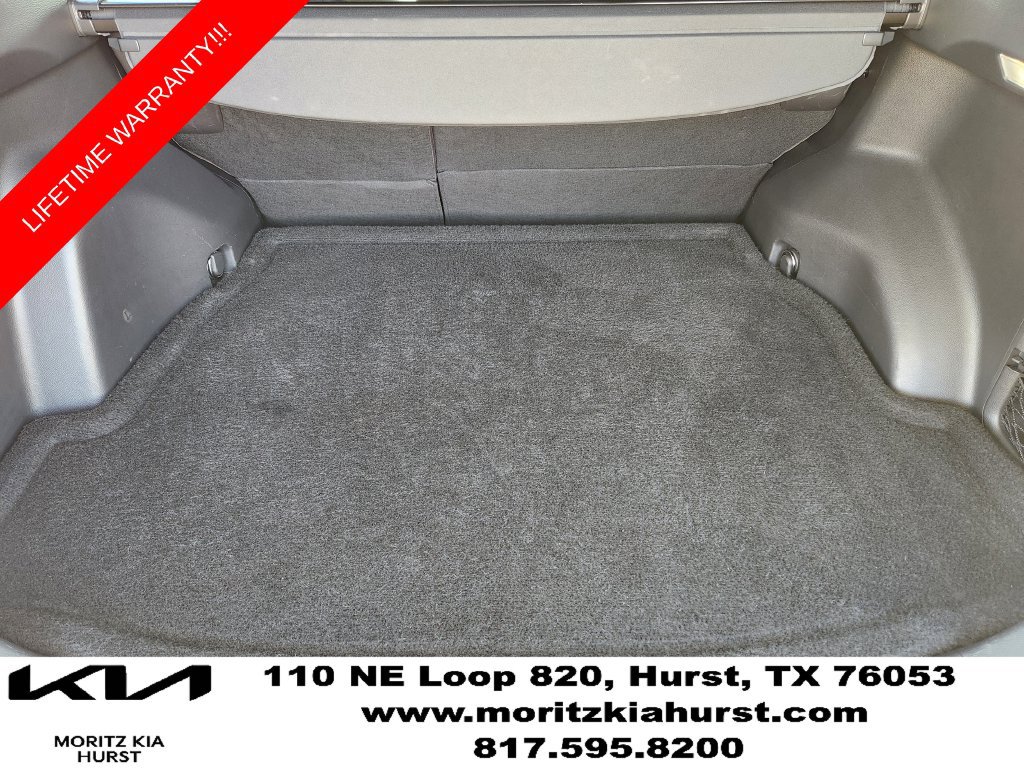 Used 2025 Toyota RAV4 XSE AWD/4WD image 31