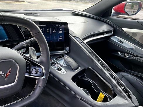 Used 2024 Chevrolet Corvette Stingray Preferred Conv w/ Z51 Performance Package RWD image 5