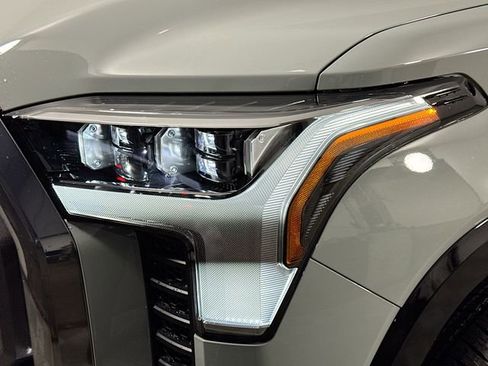 New 2026 Toyota Tundra Limited AWD/4WD image 3