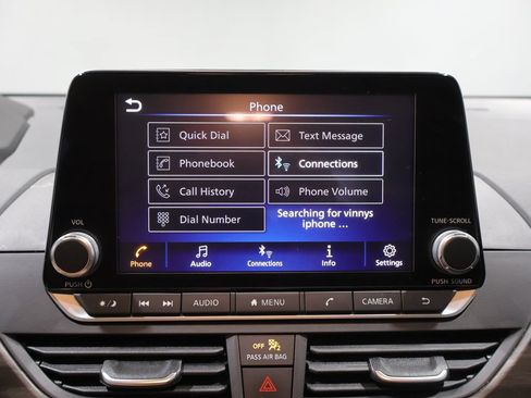 Used 2024 Nissan Altima 2.5 SV FWD image 24